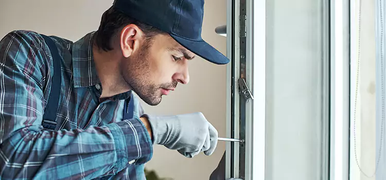 Emergency Response for Latch Issues Glen Ellyn